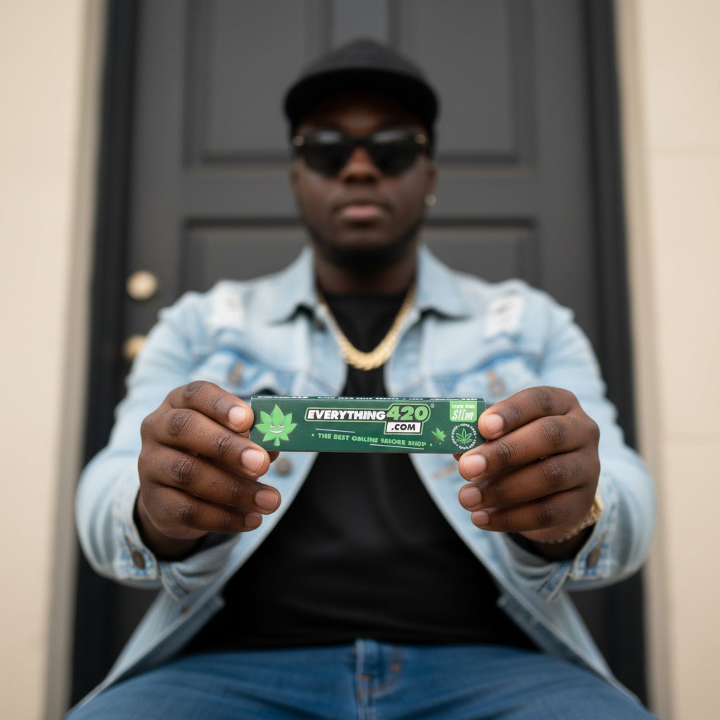 E420 King Size Slim Rolling Papers With Tips 32 Ct