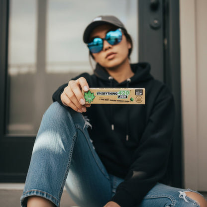 E420 King Size Slim Rolling Papers With Tips 32 Ct